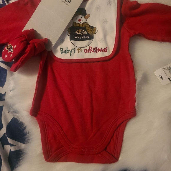 Baby Ravens Onesie - Picture 5 of 5